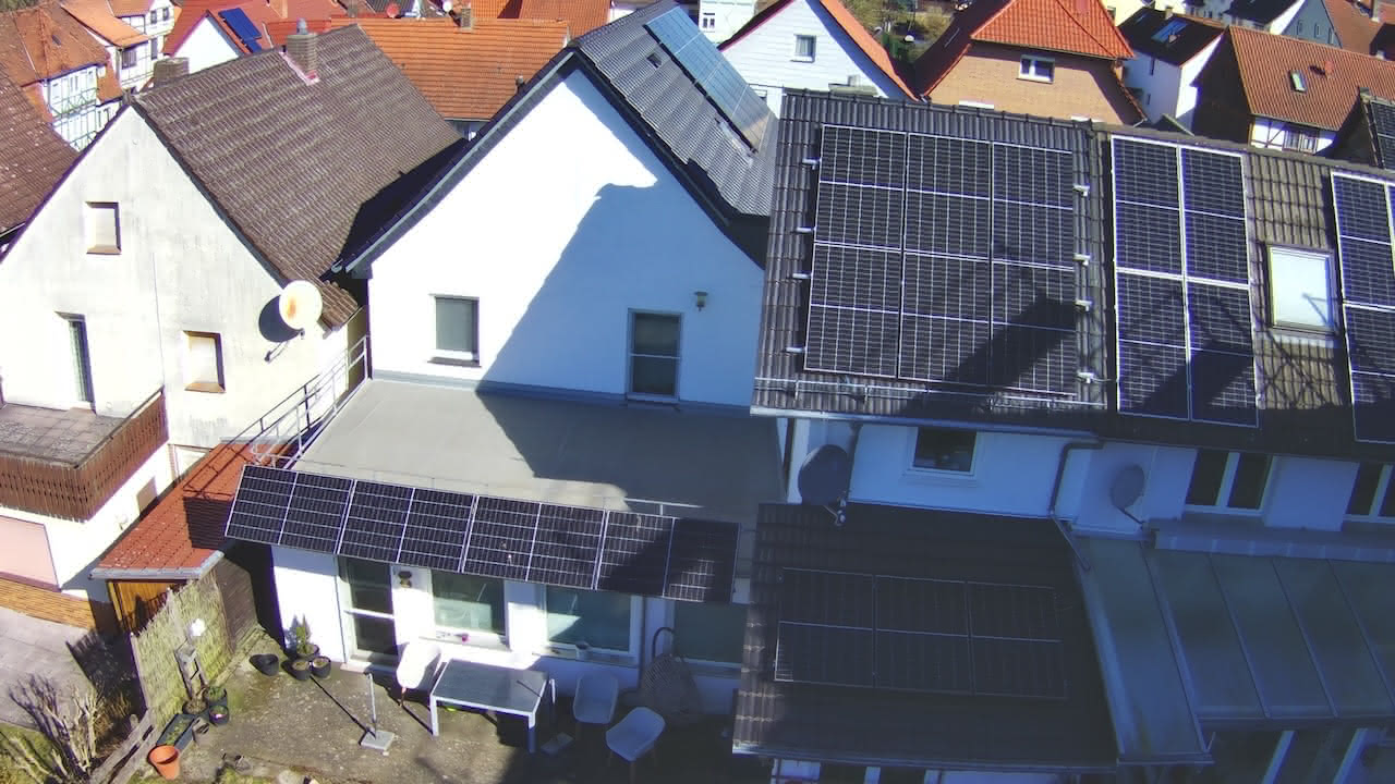 Kodlin Motorcycles: Trina Solar Glas/Glas PV Module / 12,75 KWp / Guxhagen