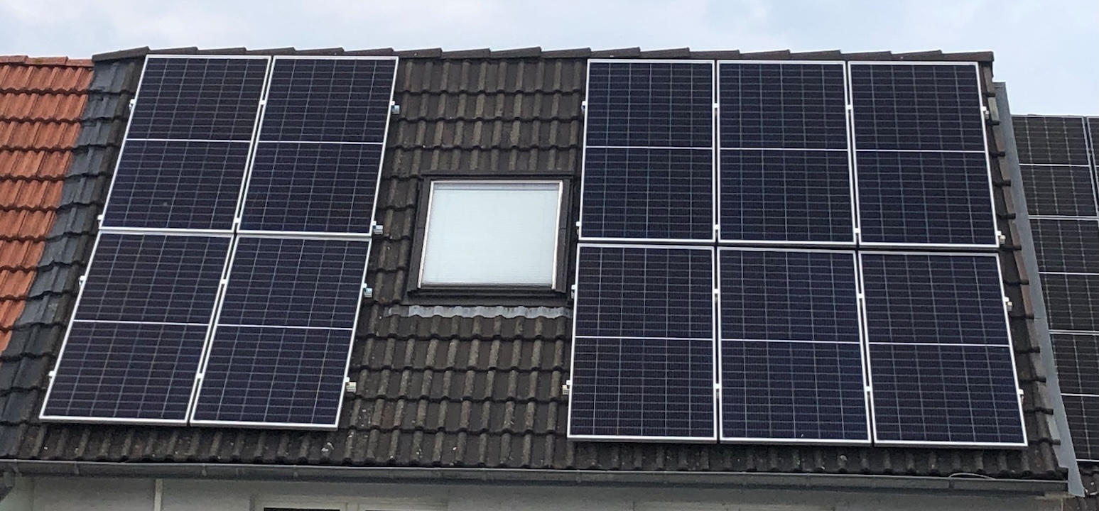 Kodlin Motorcycles: JaSolar PV Module / 14,76 KWp / Guxhagen